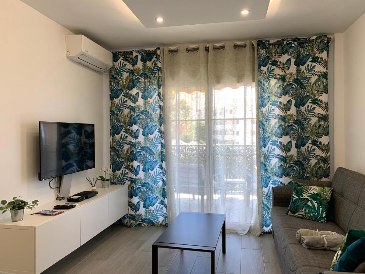 Ferienwohnung Tulipanes Benalmadena - Parking Privado Exterior foto