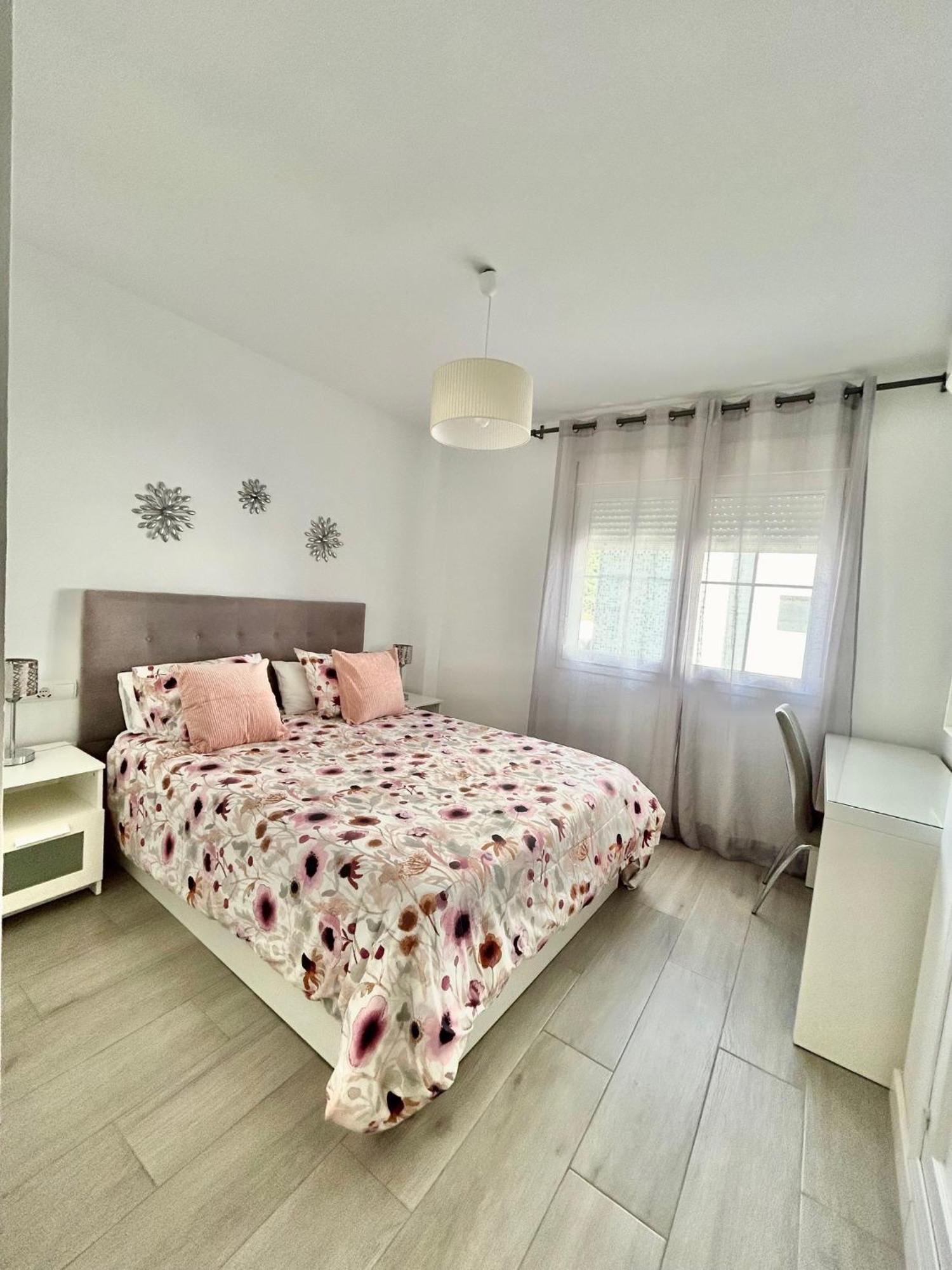 Ferienwohnung Tulipanes Benalmadena - Parking Privado Exterior foto